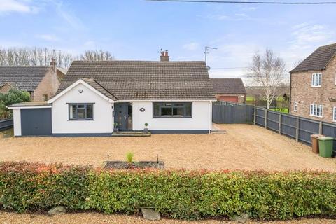 2 bedroom detached bungalow for sale - Plash Drove, Wisbech St Mary, Wisbech, Cambs, PE13 4SP