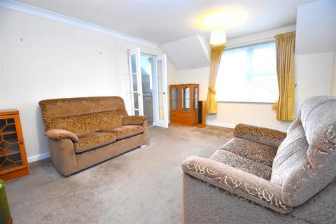 2 bedroom retirement property for sale - Ashingdon Road, Rochford