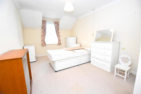 2 bedroom retirement property for sale, Ashingdon Road, Rochford