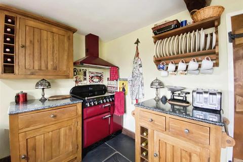 3 bedroom detached house for sale, Lump House. Kerry, Newtown