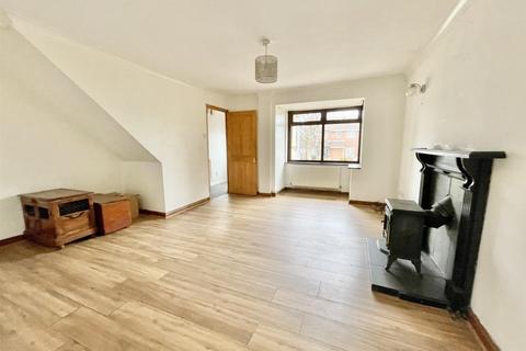 12 Brazen Close, Newhaven, BN9 9XZ