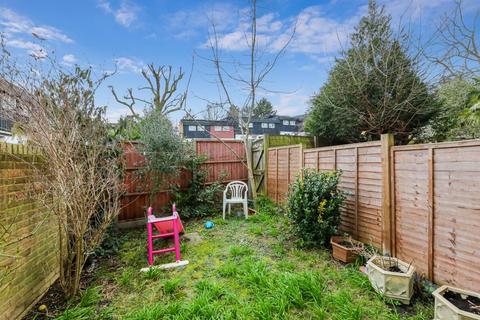 1 Owens Way, London, SE23 1RW
