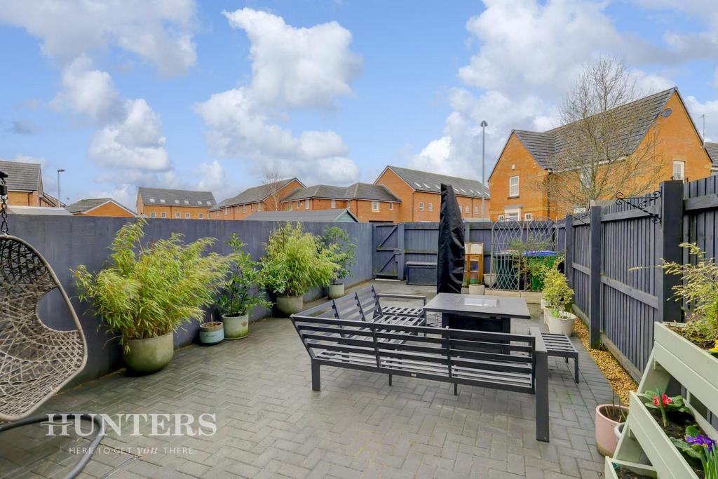 Cook Road, Rochdale, OL16 4AQ 3 bed townhouse for sale £190,000