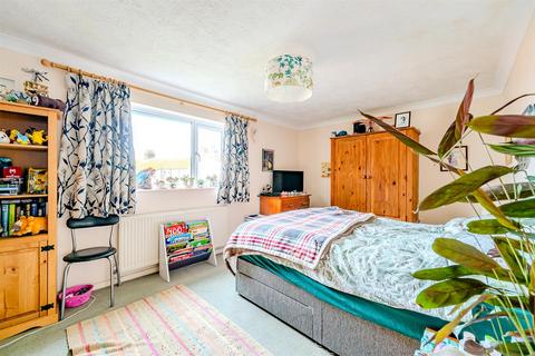 3 bedroom semi-detached house for sale, Alfriston Road, Seaford