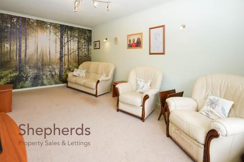 17 Windsor Close, Cheshunt, Waltham Cross, EN7 5LW