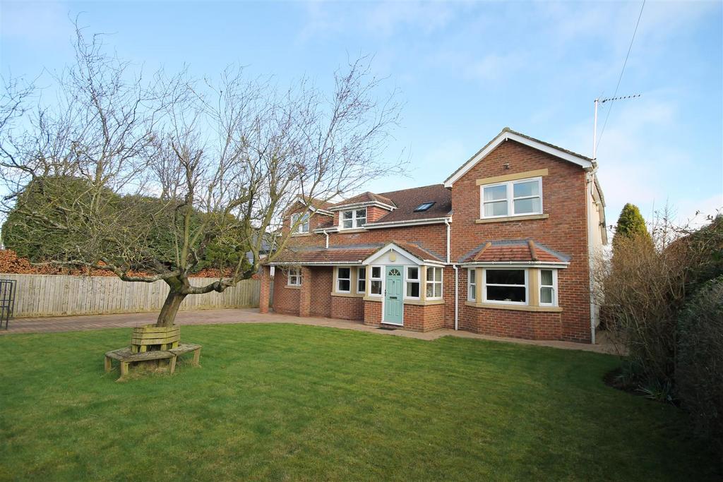 Western Way, Darras Hall, Ponteland, Newcastle Upon Tyne 5 bed detached