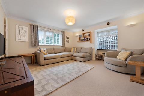 4 bedroom end of terrace house for sale, All Souls Road, Ascot