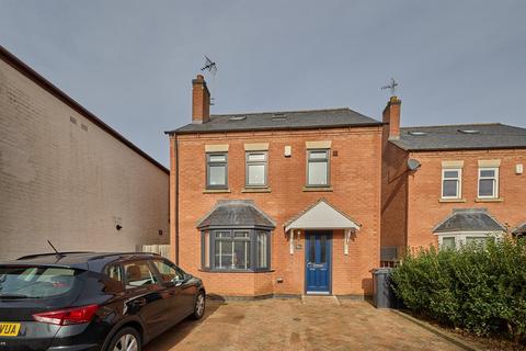 4 bedroom detached house for sale, Coventry Road, Burbage