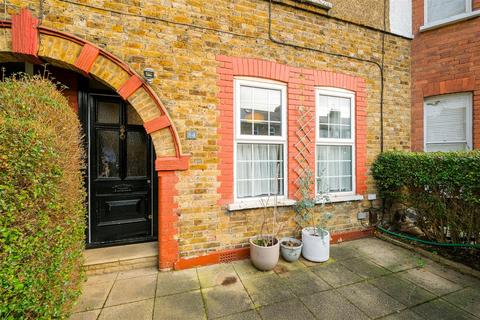 84 Elphinstone Road, London, E17 5EX
