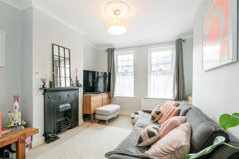 84 Elphinstone Road, London, E17 5EX