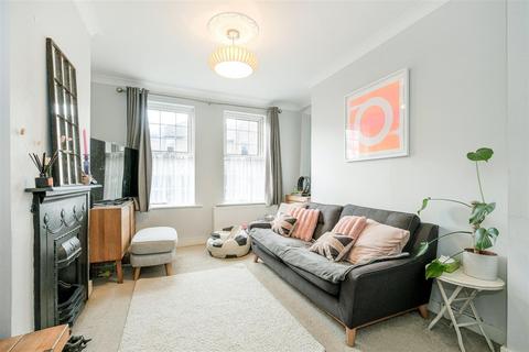 84 Elphinstone Road, London, E17 5EX