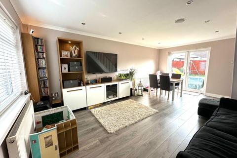 4 Cottingham Drive, Moulton, Northampton, NN3 7LD