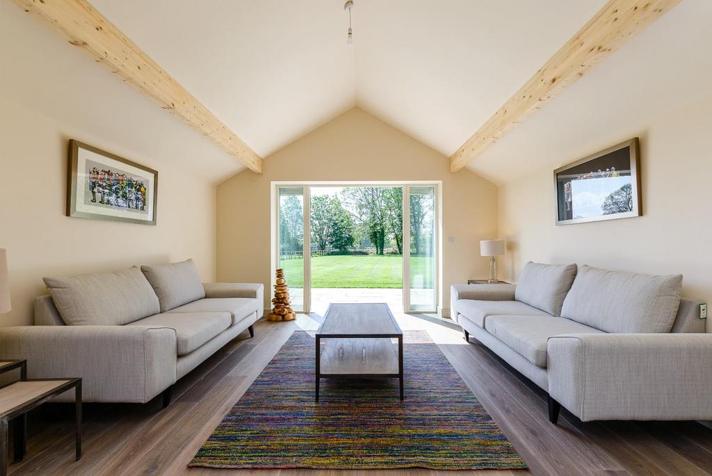 GARDEN ROOM.jpg