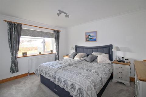 3 bedroom detached bungalow for sale, Kingsmead Close, Seaford
