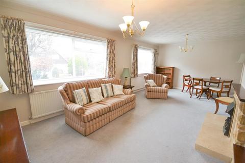 34 Honing Drive, Southwell, NG25 0LB