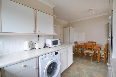 34 Honing Drive, Southwell, NG25 0LB