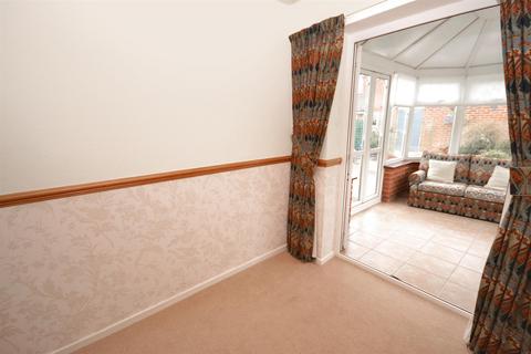 34 Honing Drive, Southwell, NG25 0LB
