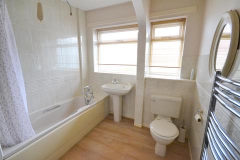 34 Honing Drive, Southwell, NG25 0LB