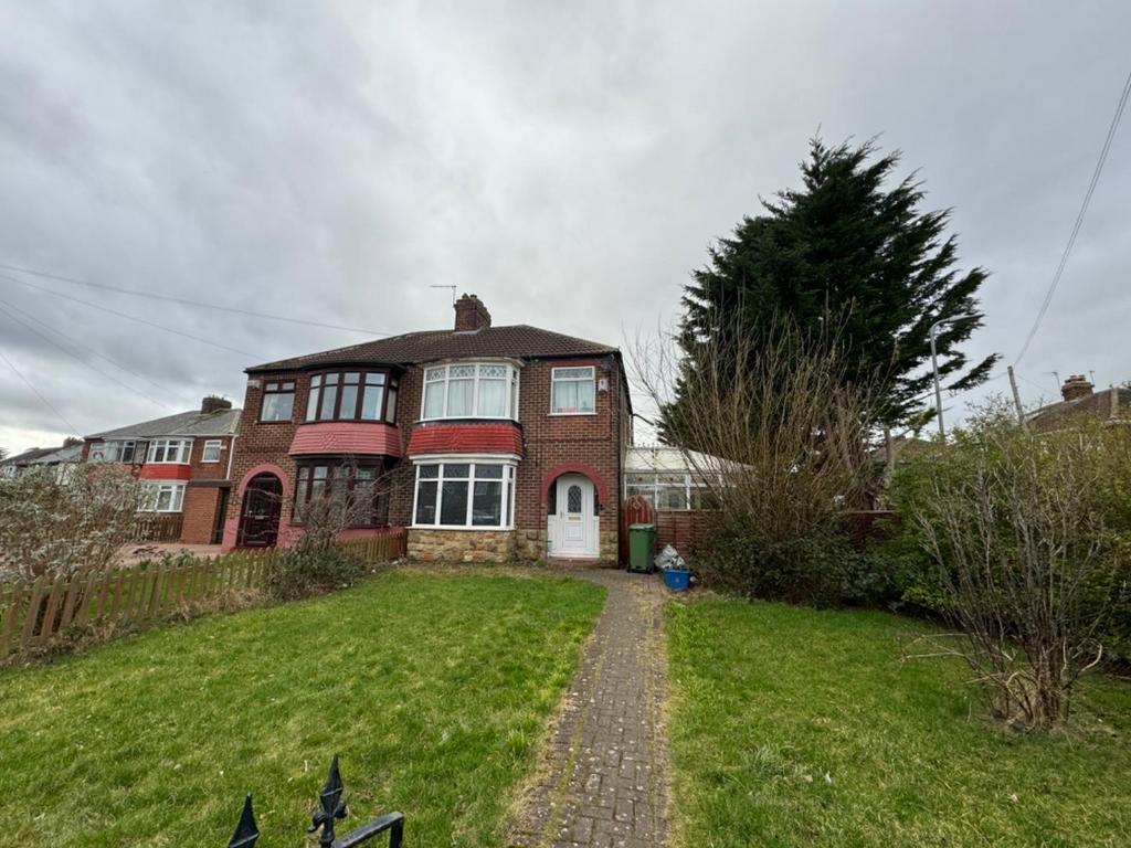 Clarendon Road, Thornaby... 3 bed semidetached house £135,000