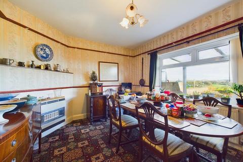 172 Brown Edge Road, Buxton, SK17 7AA