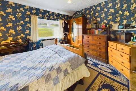 172 Brown Edge Road, Buxton, SK17 7AA