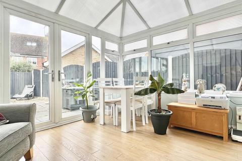 35 Shimbrooks, Great Leighs, Chelmsford, CM3 1SG