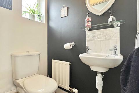 35 Shimbrooks, Great Leighs, Chelmsford, CM3 1SG