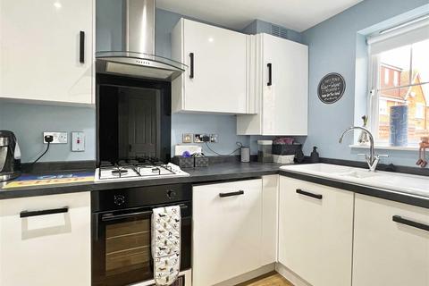 35 Shimbrooks, Great Leighs, Chelmsford, CM3 1SG