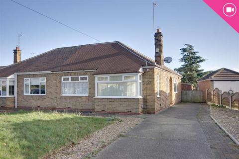 2 bedroom semi-detached bungalow for sale - Beech Lawn, Anlaby