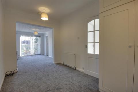 10 Beech Lawn, Anlaby, Hull, HU10 7BN