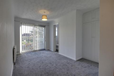 10 Beech Lawn, Anlaby, Hull, HU10 7BN