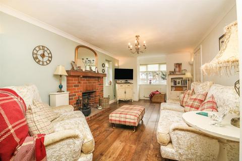 4 bedroom detached house for sale, East End Road, Bradwell-On-Sea