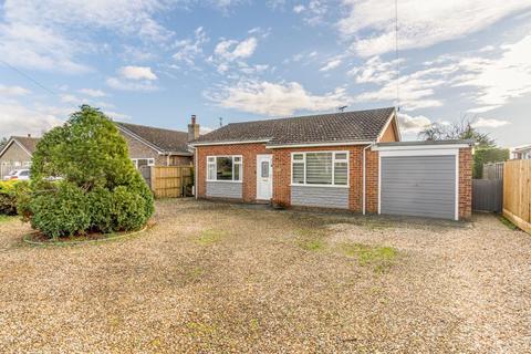 2 bedroom detached bungalow for sale, Main Road, Quadring