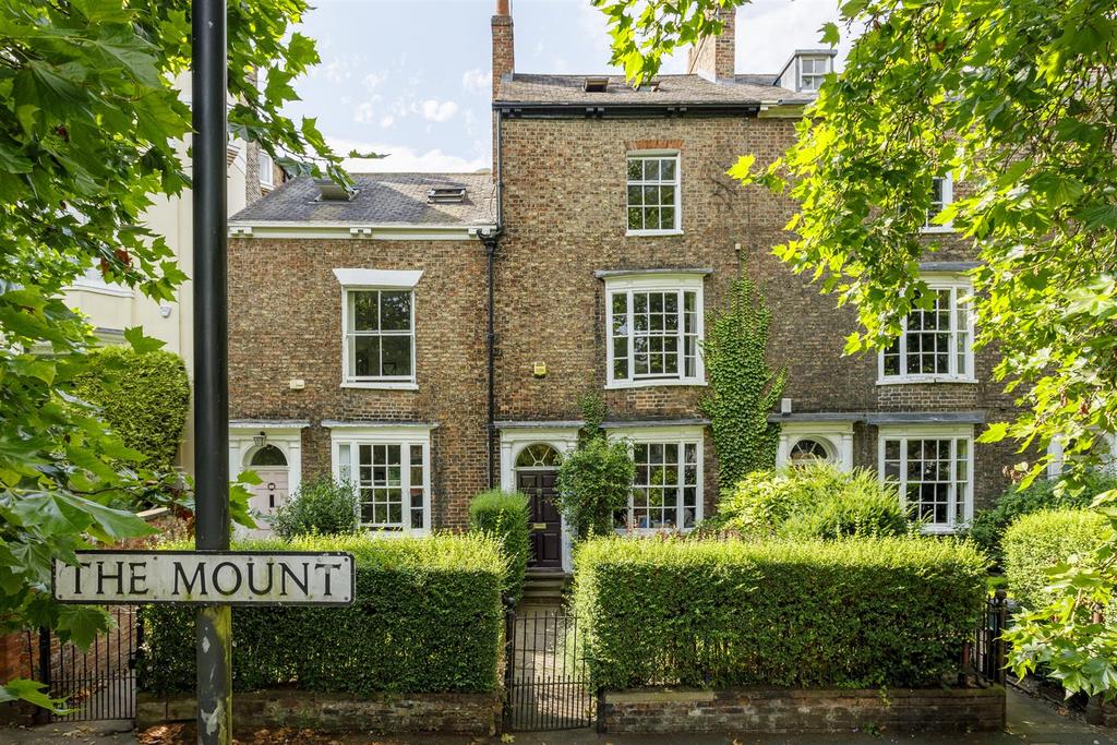 142 The Mount Externals 18.jpg