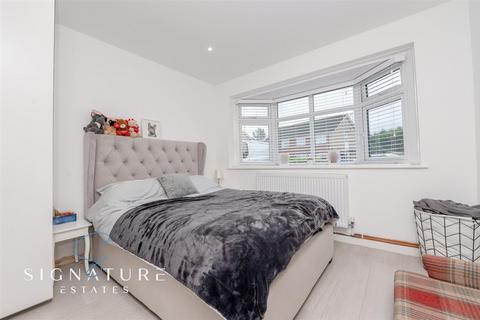 1 Avon Close, Watford, WD25 0DN