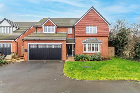 5 bedroom detached house for sale - Augusta Drive, Worcester