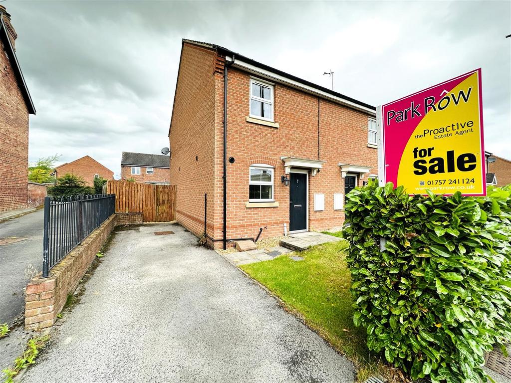 Station Road, Hambleton, Selby 2 bed semidetached house for sale £