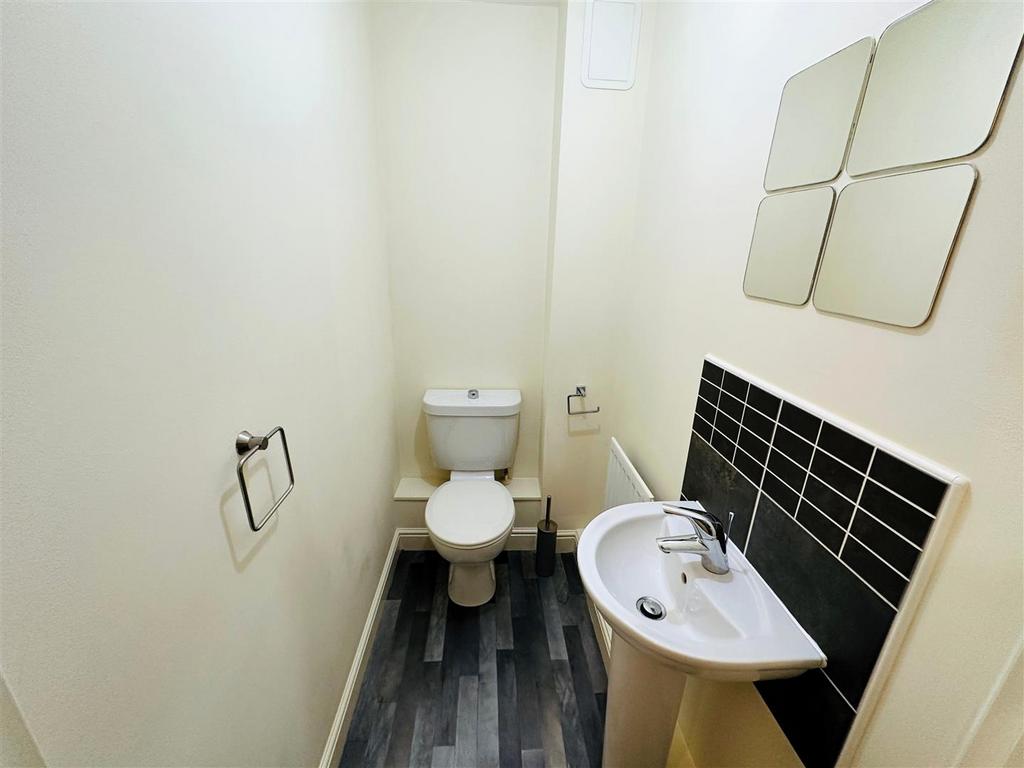 Ground Floor w.c