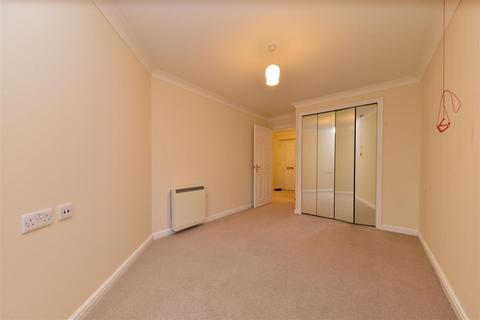 1 bedroom apartment for sale, Pinetree Court, Danestrete, Stevenage
