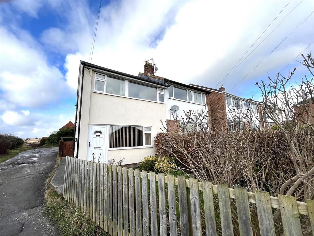 Water Royd Lane, Mirfield WF14 3 bed semidetached house for sale £