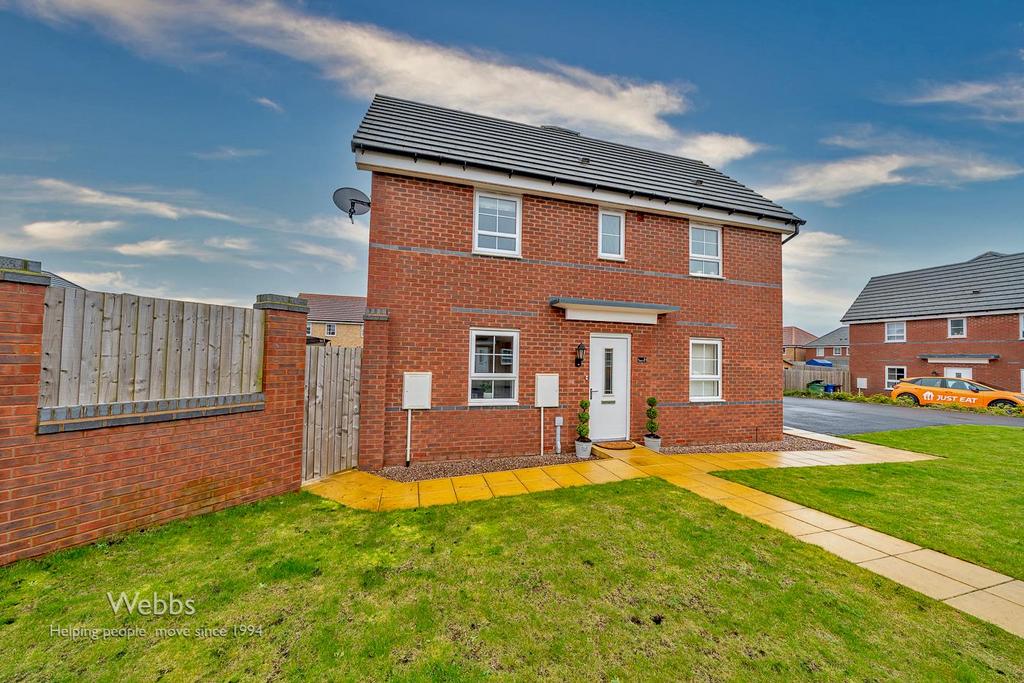 Porter Drive, Hednesford, Cannock WS12 3 bed end of terrace house for