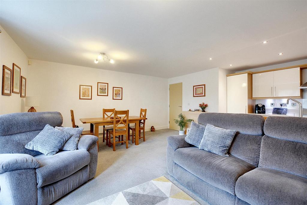 Dining/Living Kitchen