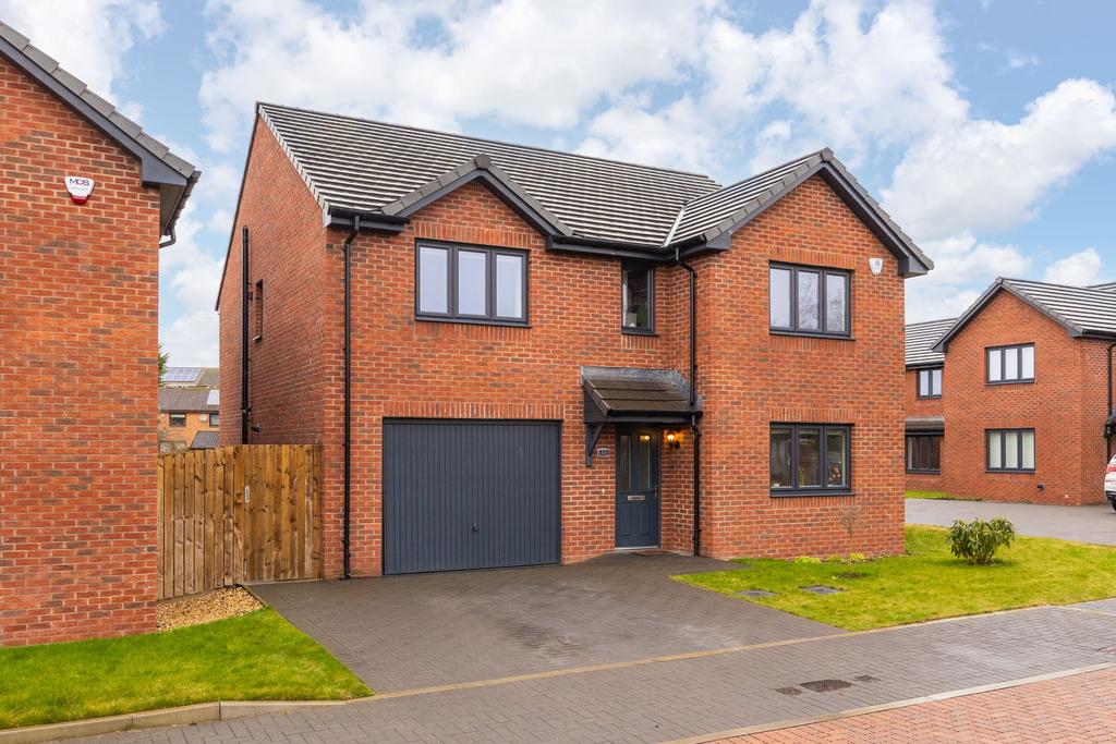 Edwards Wynd, Edinburgh EH17 5 bed detached villa for sale £430,000