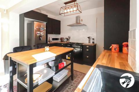 28 Picardy Road, Belvedere, DA17 5QH