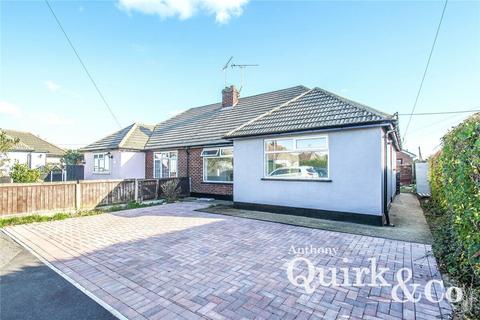 2 bedroom semi-detached bungalow for sale, Central Wall Cottages, Canvey Island, SS8
