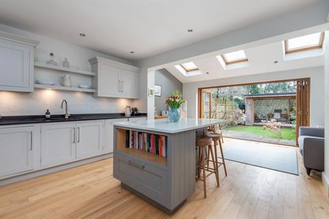 53 Ailsa Avenue, Twickenham, TW1 1NF