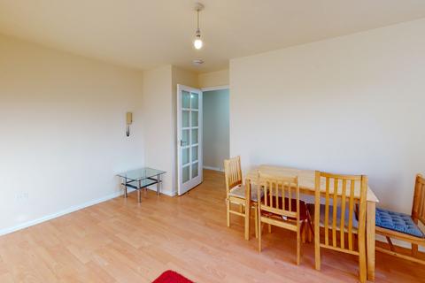 1 bedroom flat for sale - Plowman Close, London, N18