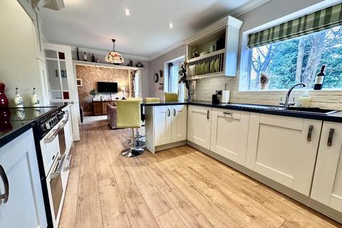 3 bedroom detached house for sale, Doctors Lane, Hutton Rudby, Yarm