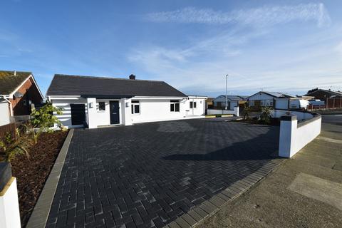 5 bedroom detached bungalow for sale, Springfield Road, Palm Bay
