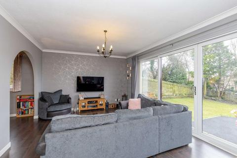 10 Lady Brae, Gorebridge, EH23 4HT